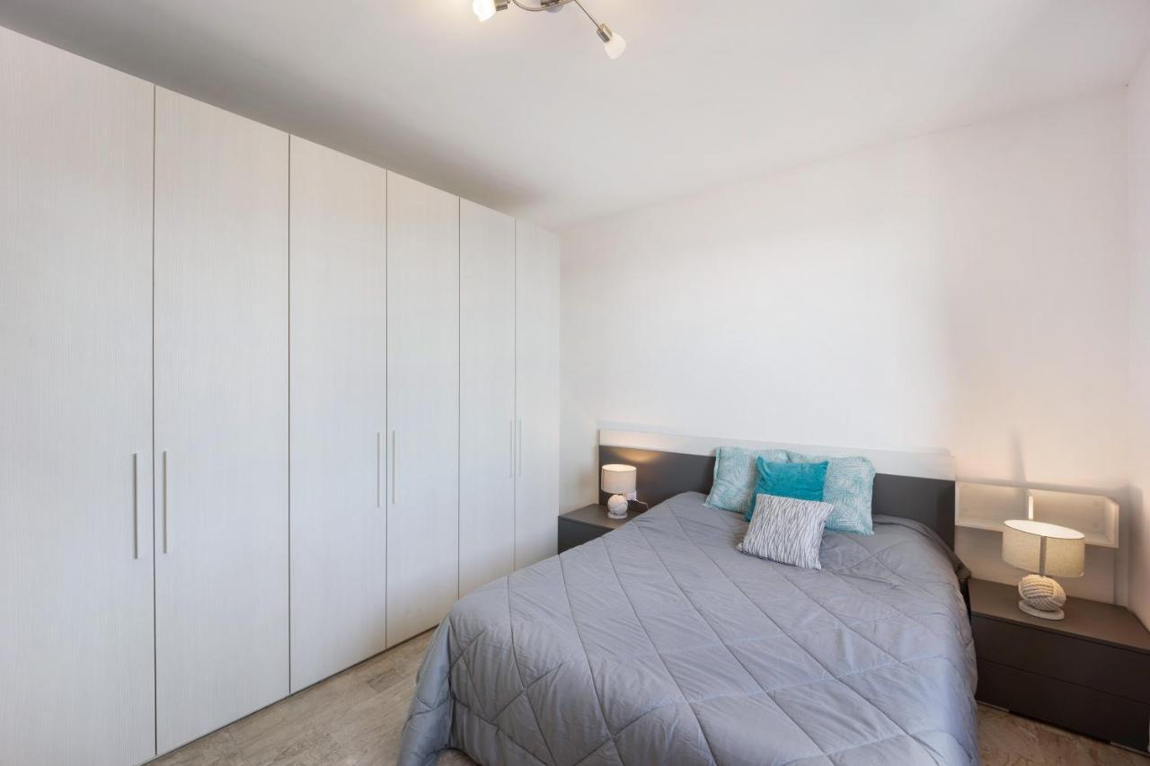 Seaview Apartment Imperia Exterior photo